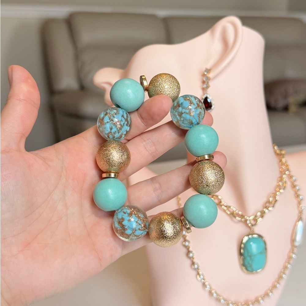Turquoise & Gold Beaded Stretch Bracelet - Picture 6 of 8